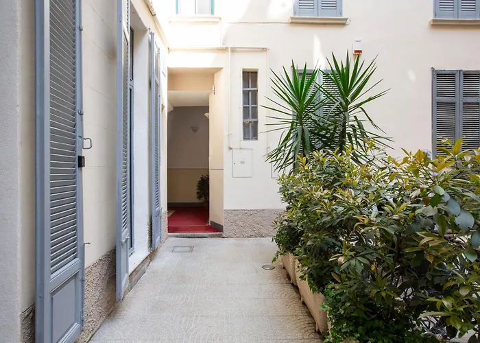 Bilocale Moderno ميلان